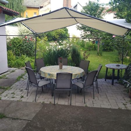 Apartman Lux Σέγκεντ Εξωτερικό φωτογραφία